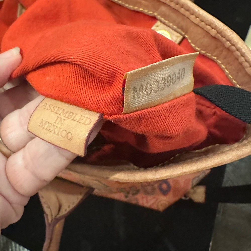 BubbleGum  Y2K Dooney & Bourke Multicolor Logo-Print Canvas Tote RARE color - Picture 13 of 14